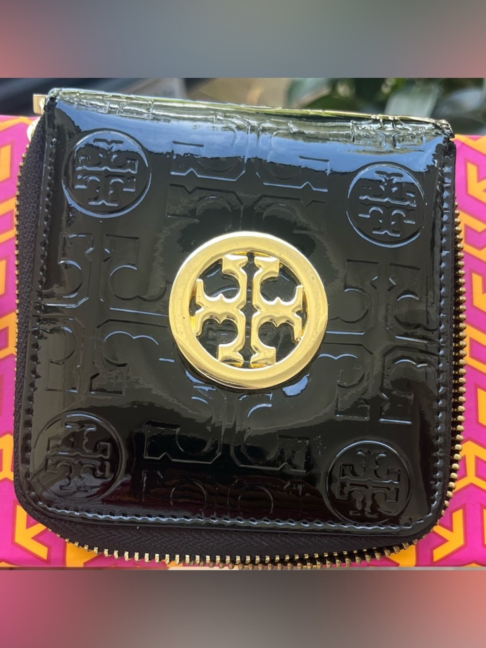 Tory Burch wallet with box and dust bag